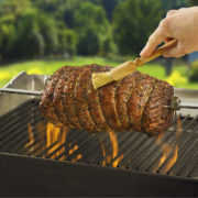 Roast beef rostizado con salsa de manzana y cebolla