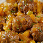 Abondigas Agridulces con Piña
