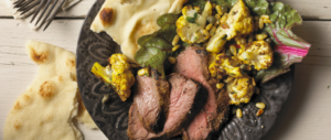 FILETE TANDOORI MARINADO ACOMPAÑADO CON COLIFLOR ASADA AL CURRY