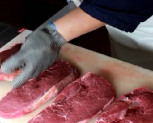 Cómo Cortar Carne Perfectamente con Cuchillo – Consejos de Expertos
