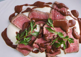 Lomito de Res con Salsa de Chocolate
